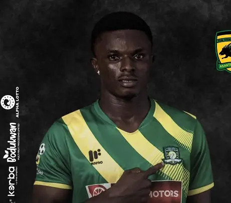 Asante Kotoko consoles Berekum Chelsea after death of player in robbery