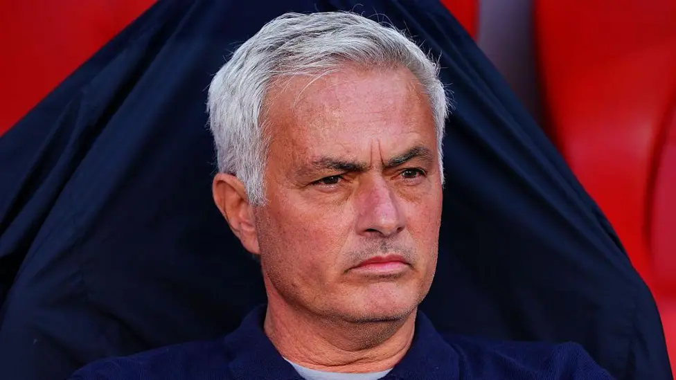 Mourinho’s unbeaten Benfica miss out on title