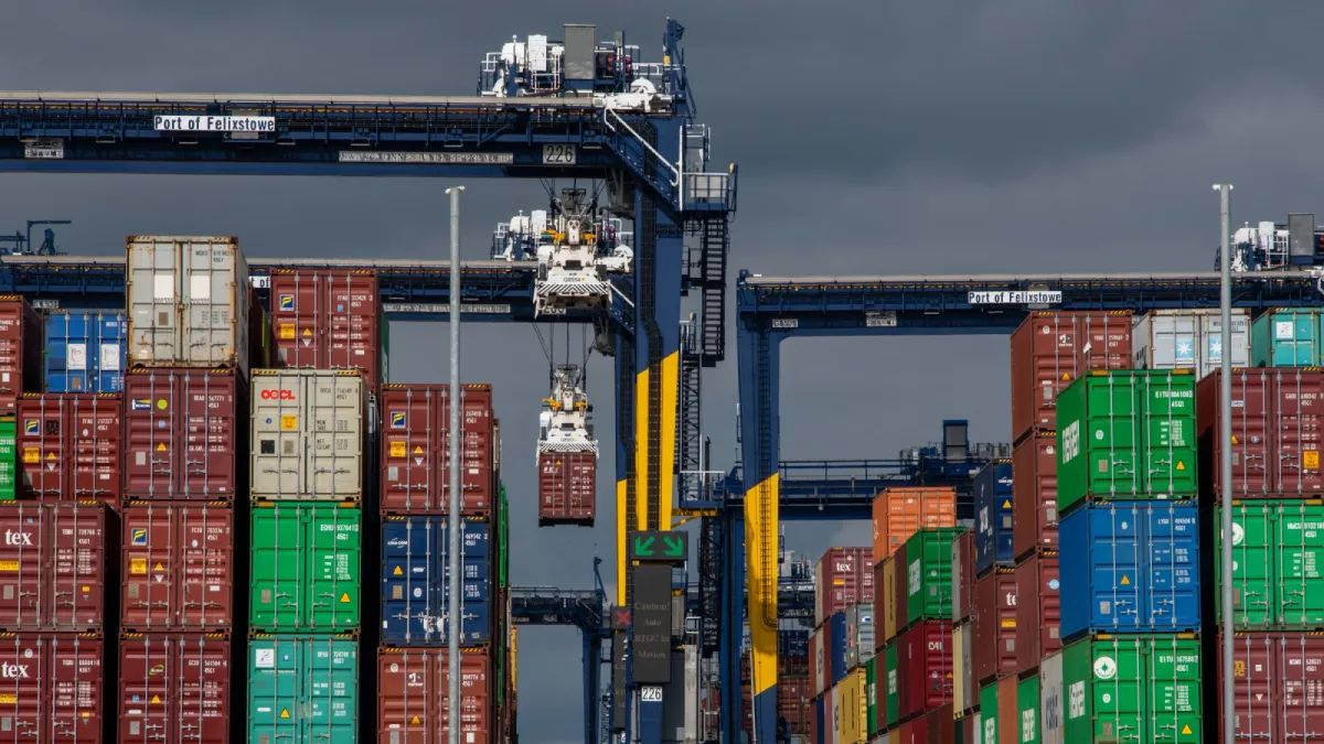 Importers and exporters back GSA’s cap on container charges