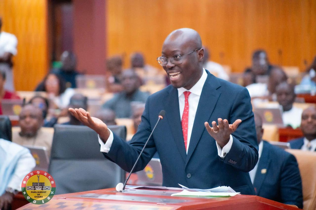 Fitch upgrades Ghana’s credit rating to ‘B’ amidst global uncertainty and economic turbulence