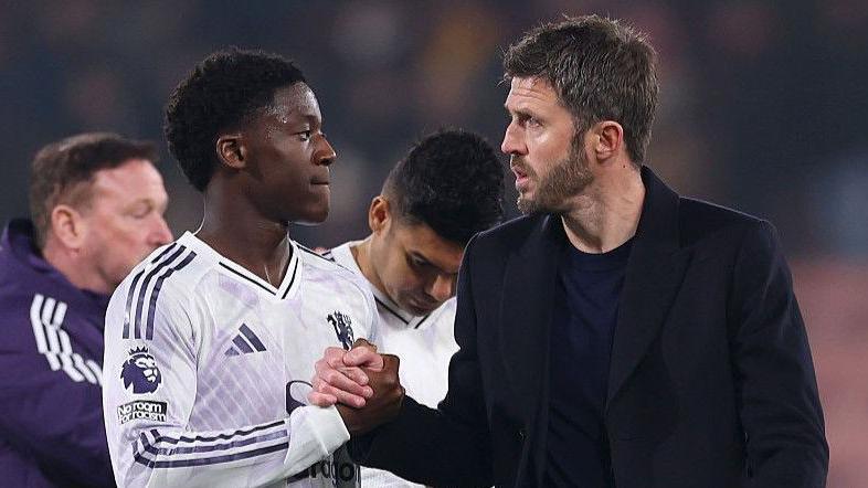 New Mainoo deal closer, says Man Utd boss Carrick