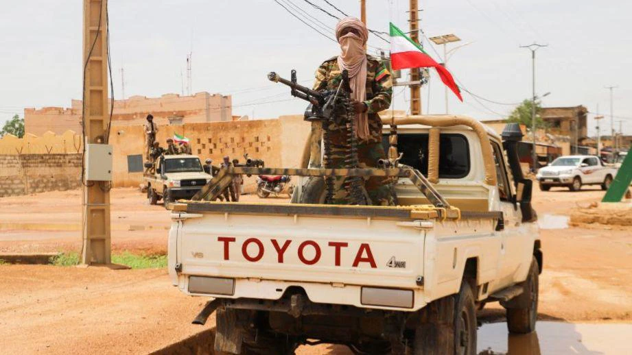 Mali army and Russian mercenaries withdraw from northern stronghold after rebel attacks