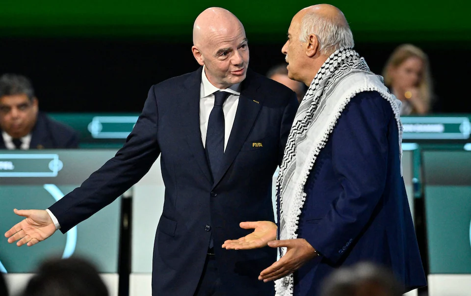Palestinian FA president refuses handshake with Israel FA vice-president at FIFA Congress